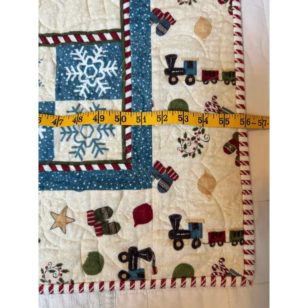 “Here Comes Santa” Handmade Cotton Flannel Quilt Panel Throw Blanket Christmas